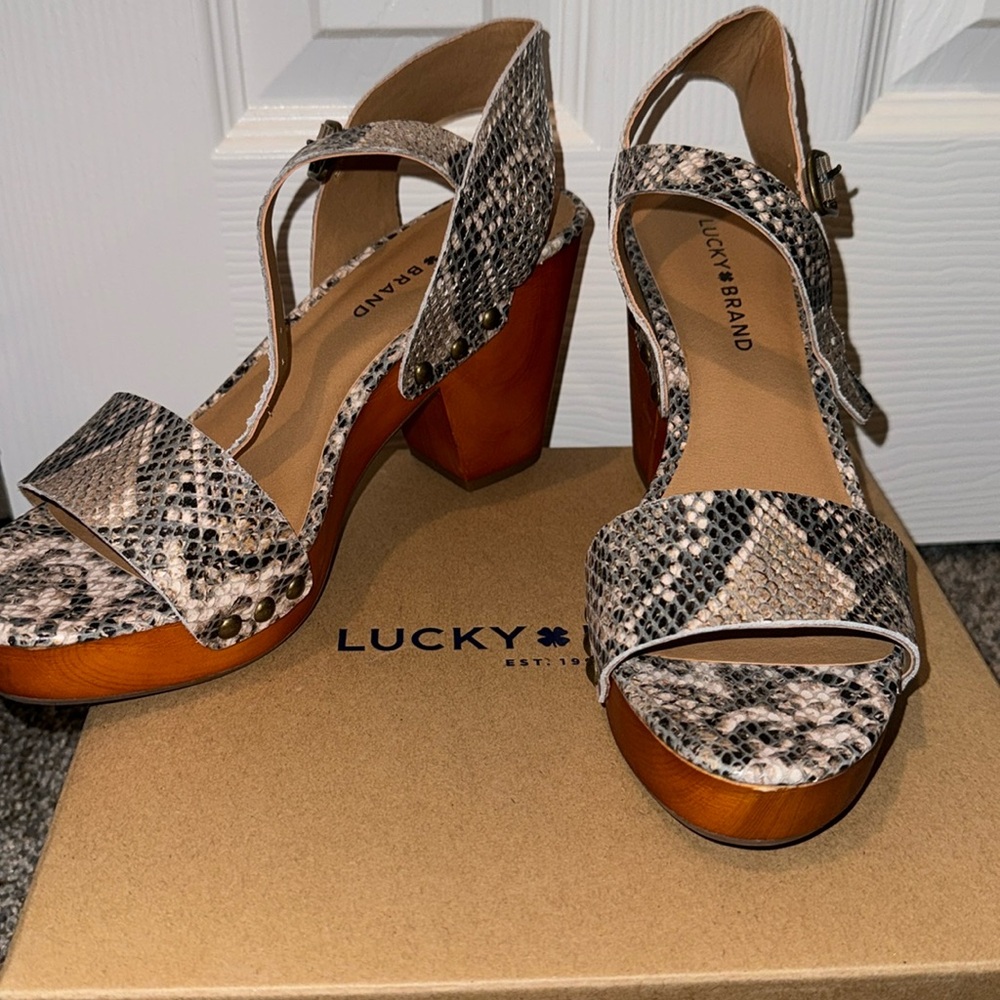 Lucky Brand snake print platform heeled sandals with original box! Size 8